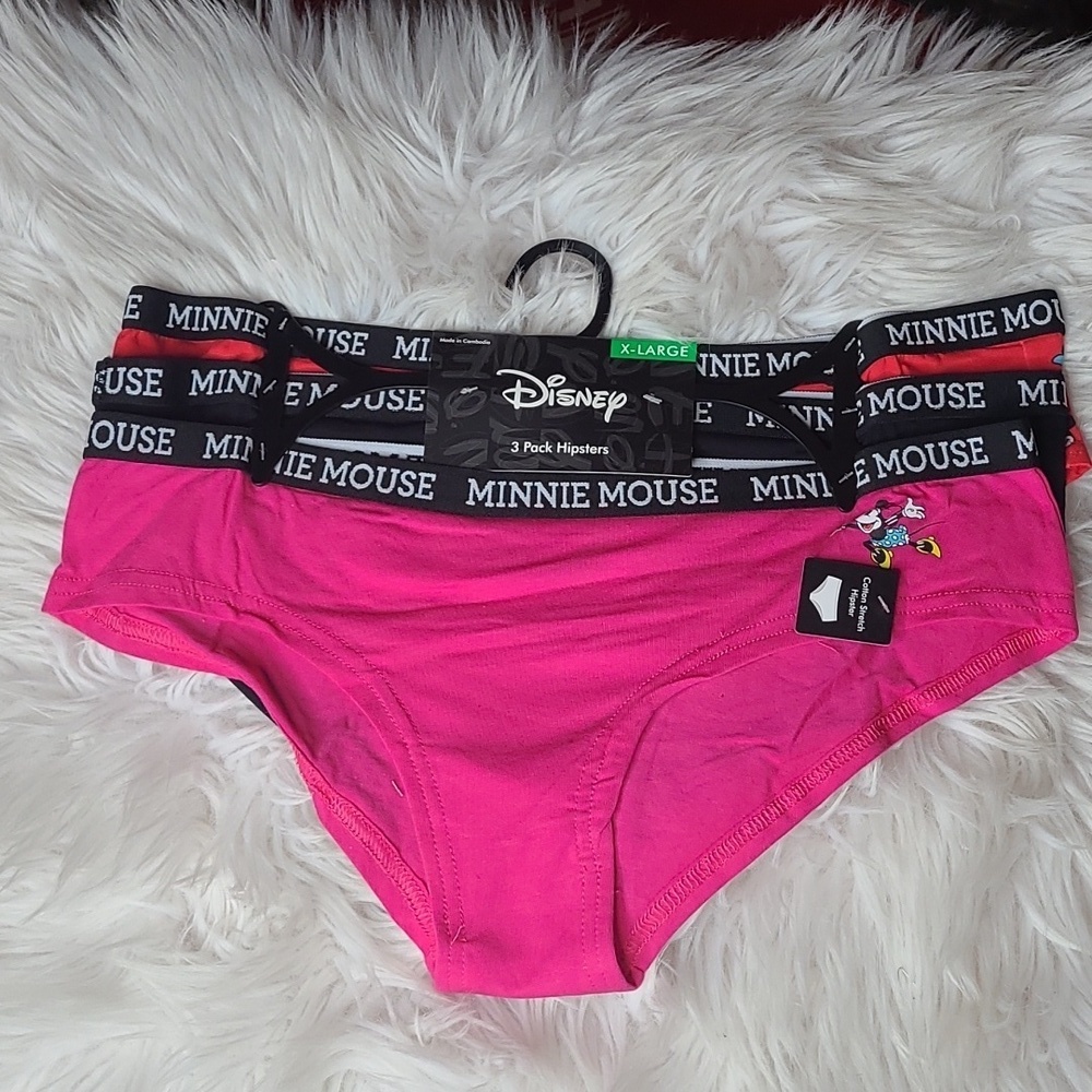 NWT Disney minnie Mouse Hipster